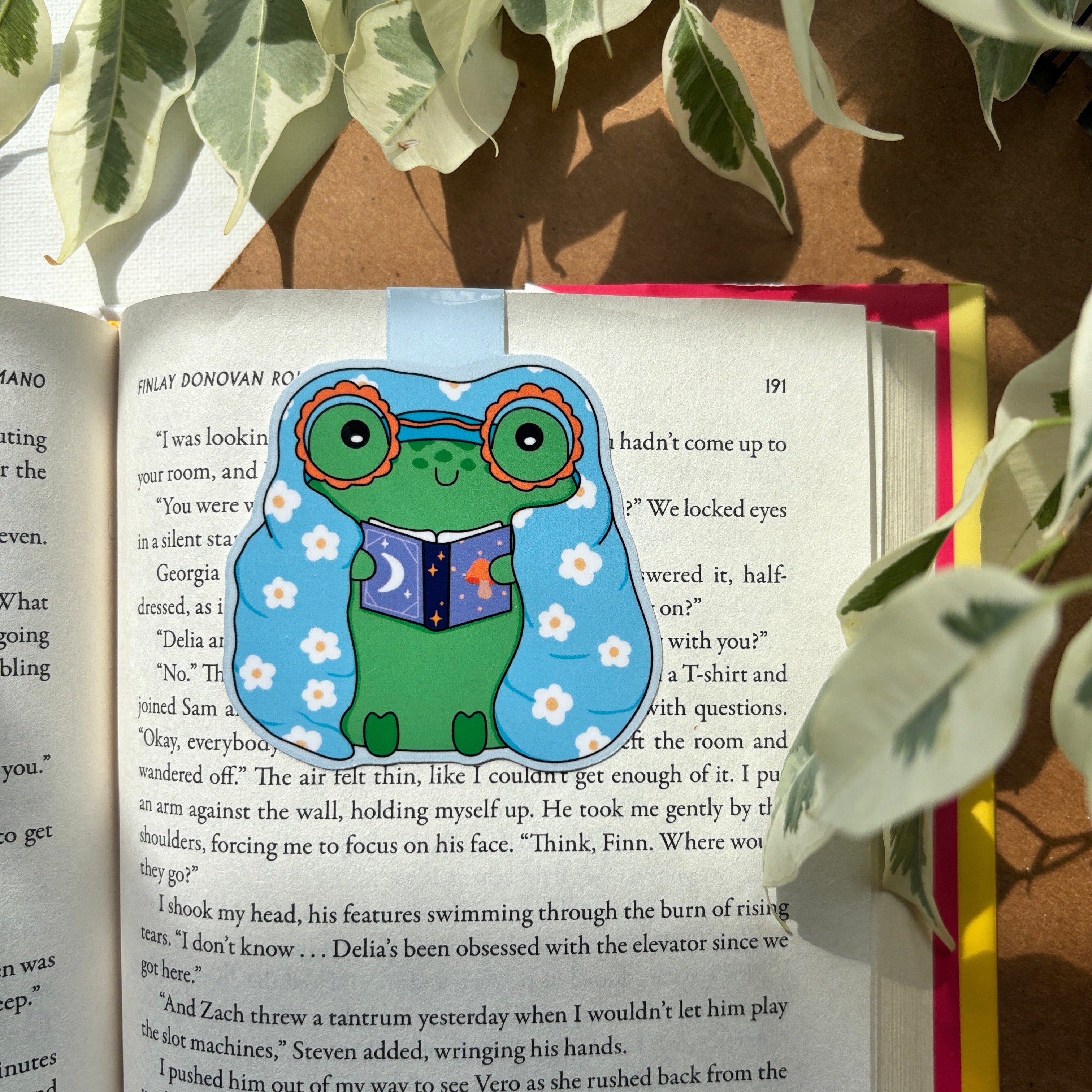 Frog Reading Book Magnetic Bookmark