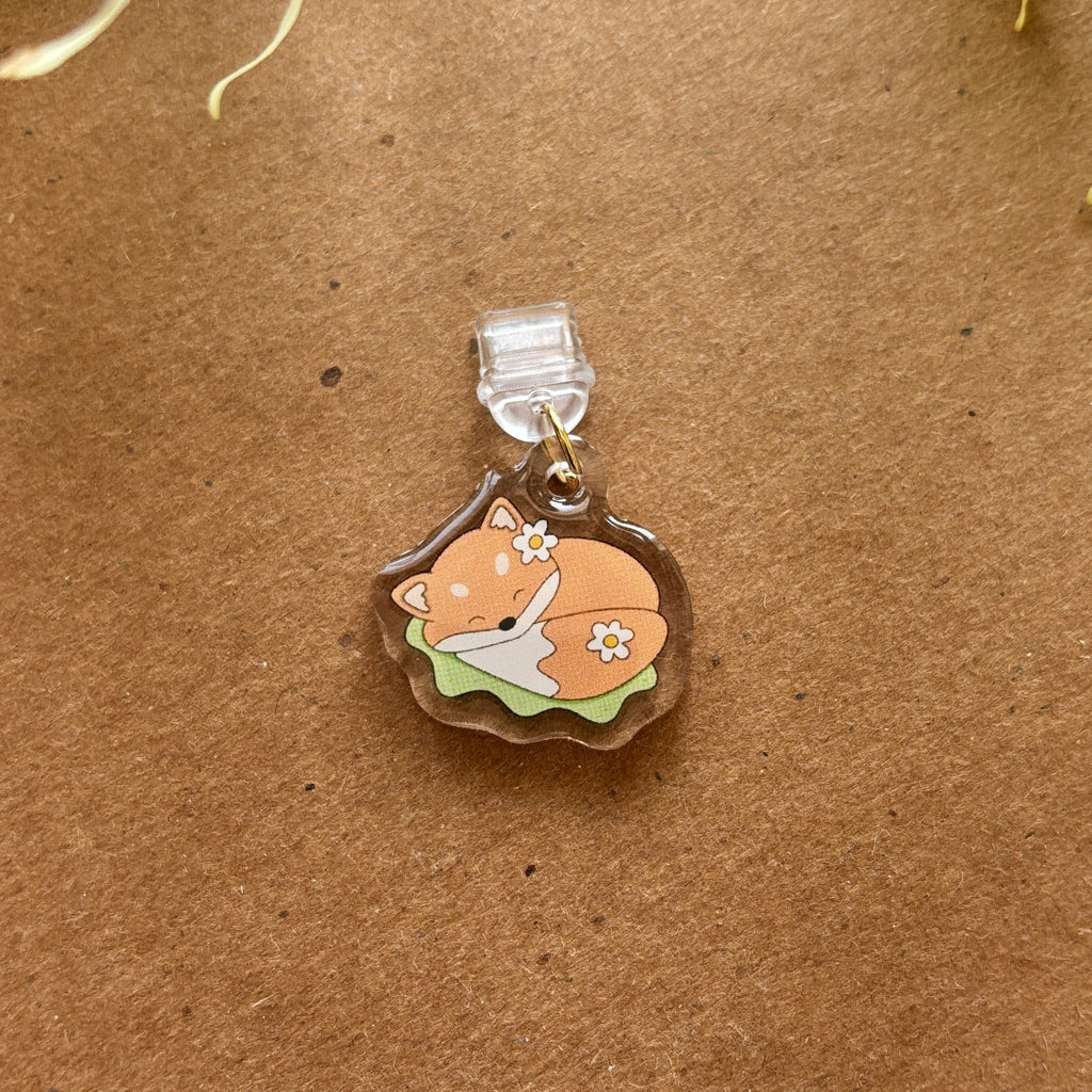 Sleepy Fox USB-C Dust Charm
